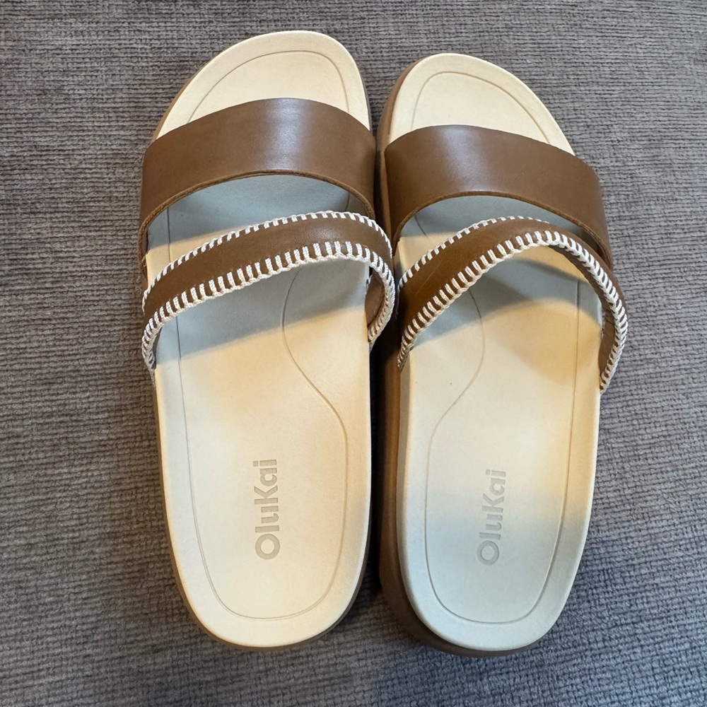 OluKai Brown and Cream Women's Sandals
